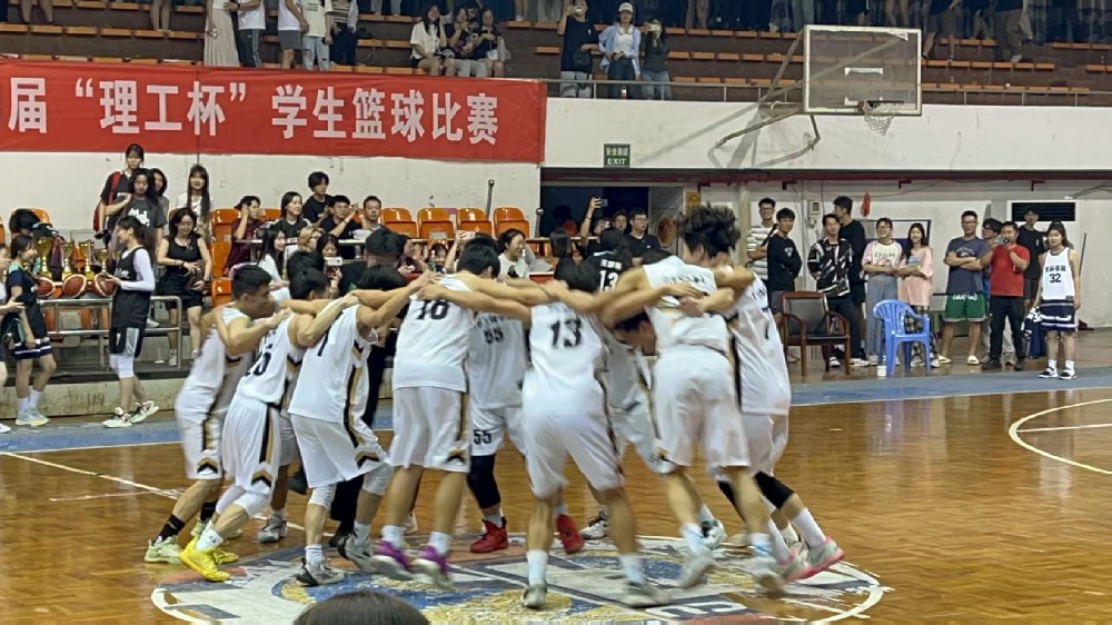 汽车学院夺第21届理工杯冠军，本课题组两名研究生参与
